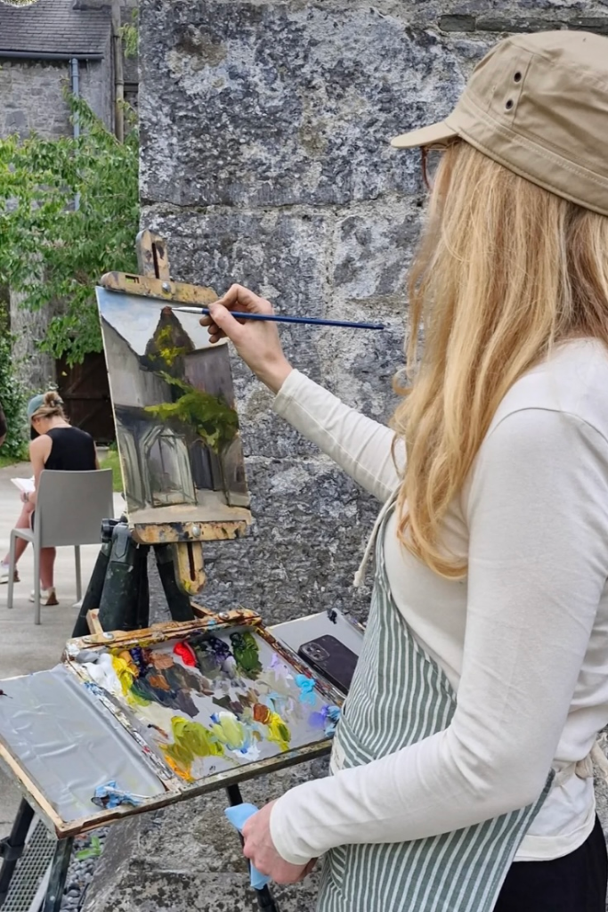 Irish plein air artist Deirdre Hayes giving a plein air painting demo for the Butler Gallery, creating atmospheric outdoor studies from life in Ireland.