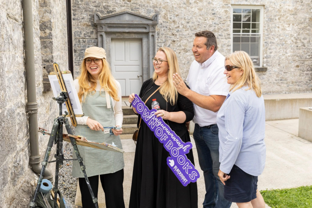 Deirdre Hayes demonstrating plein air painting at Butler Gallery, Kilkenny

